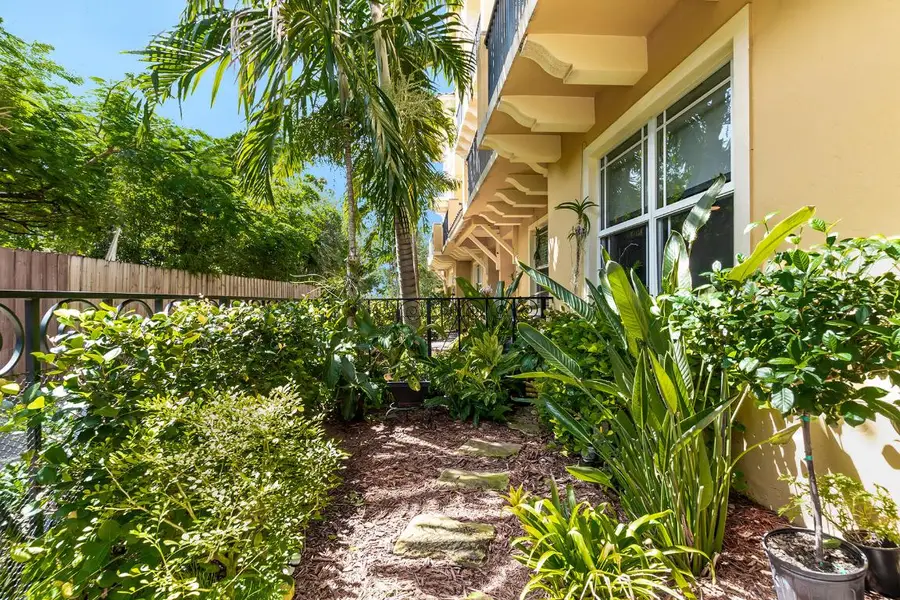 218 S Federal Highway #2, Lake Worth Beach, FL 33460 - Image #2