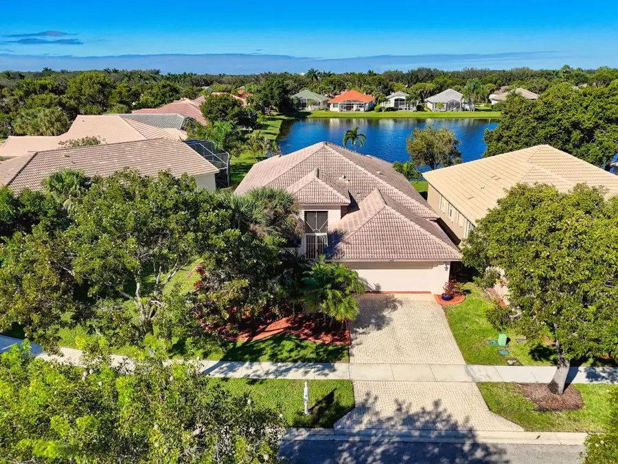 9089 Bay Harbour Circle, West Palm Beach, FL 33411 - Image #2