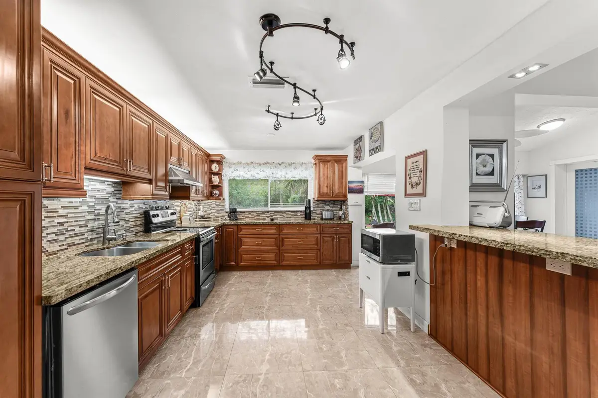 6989 Quince Lane, Lake Worth, FL 33467 - Image #1