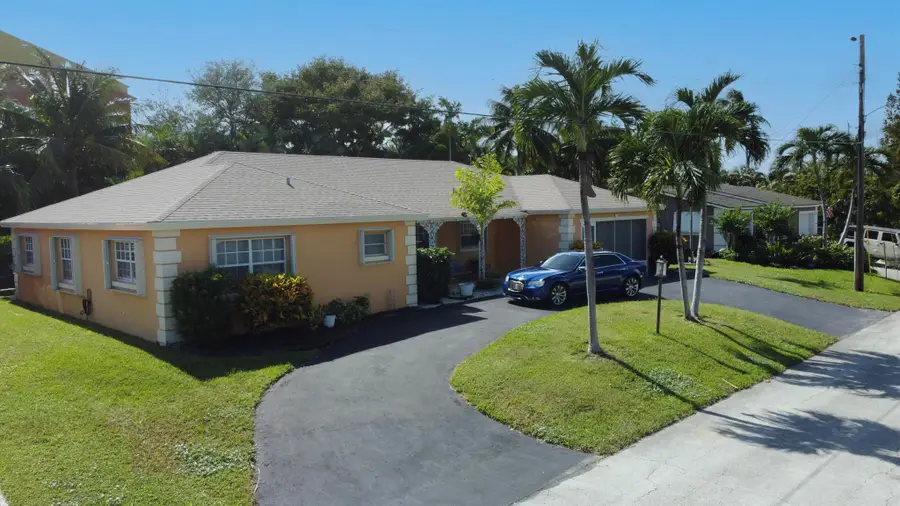 310 Wilma Circle, Riviera Beach, FL 33404 - Image #3