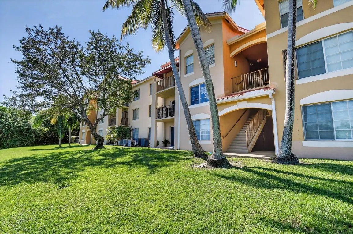 4180 San Marino Boulevard #304, West Palm Beach, FL 33409 - Image #1