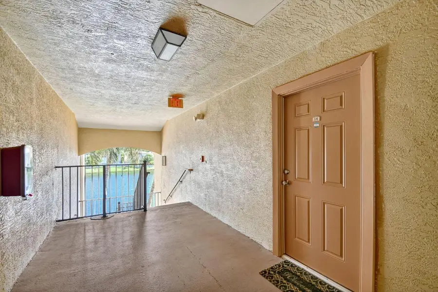 4180 San Marino Boulevard #304, West Palm Beach, FL 33409 - Image #2