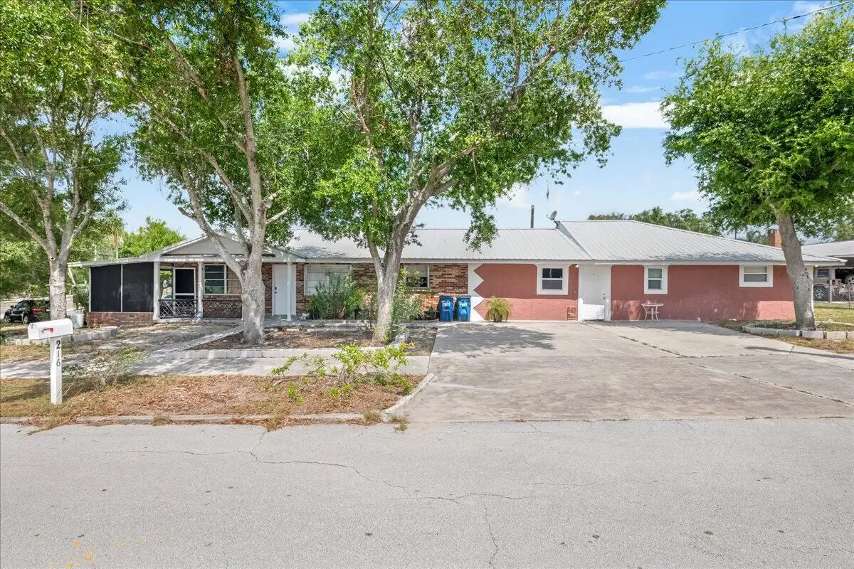 216 Micco Avenue, Sebring, FL 33870 - Image #1