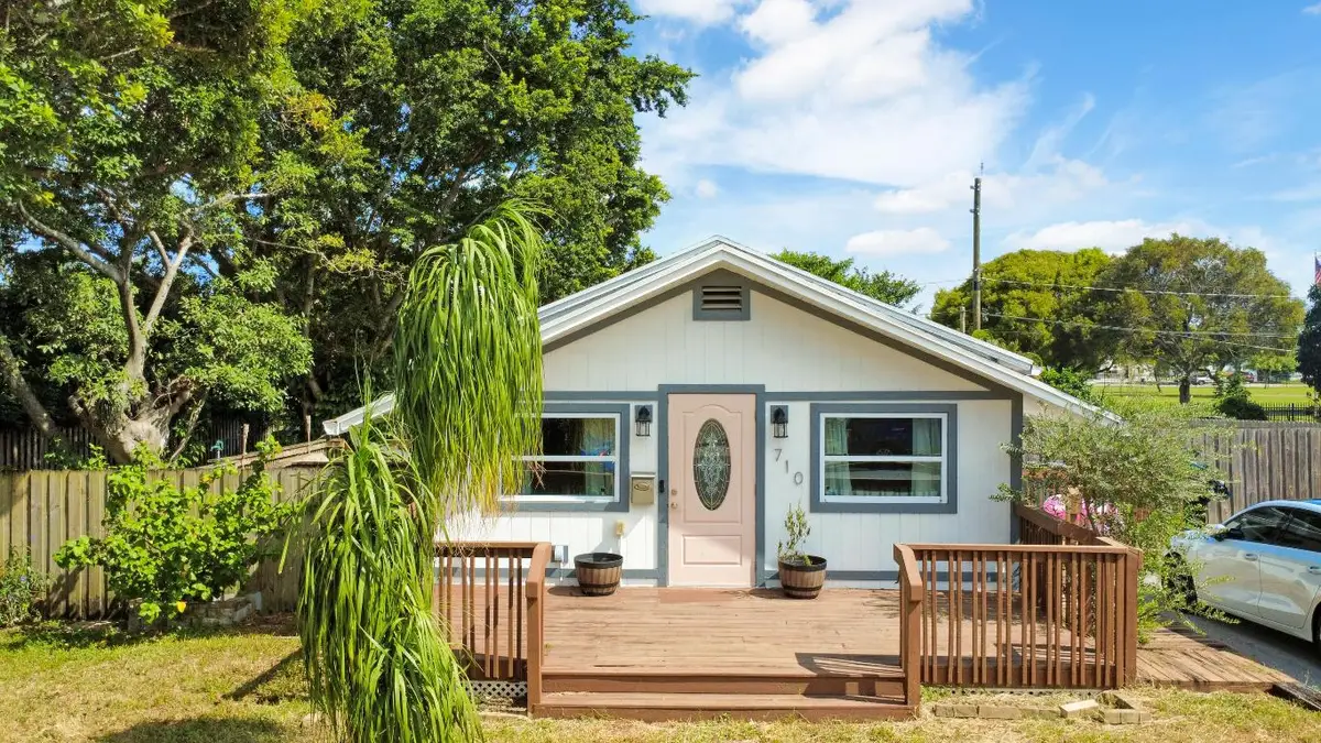 710 S Pine Street, Lake Worth Beach, FL 33460 - Image #1