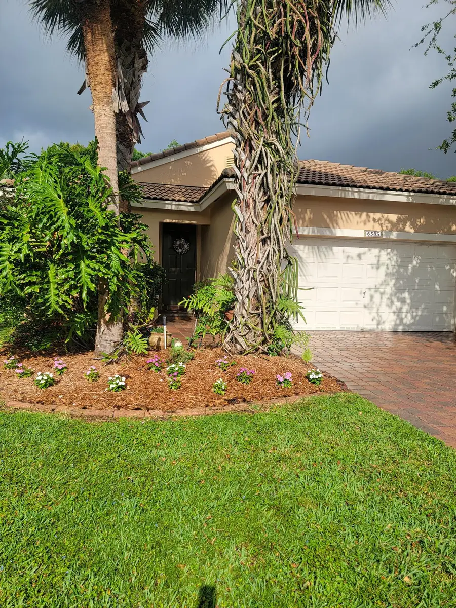6585 Lurais Drive, Lake Worth, FL 33463 - Image #2