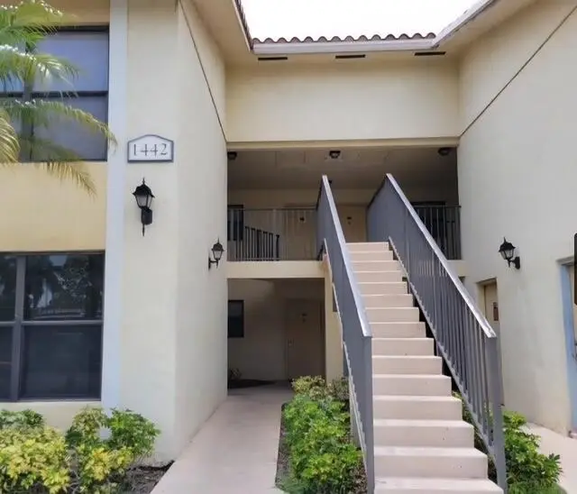 1442 E Lake Crystal Drive E #E, West Palm Beach, FL 33411 - Image #2