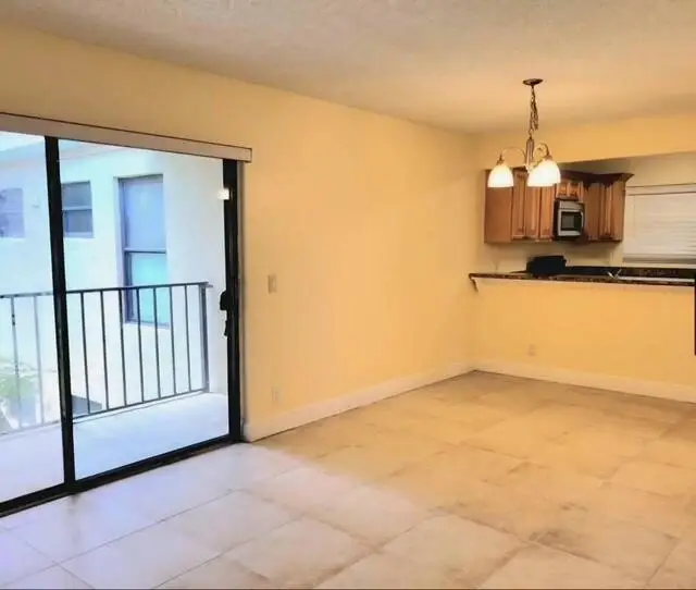 1442 E Lake Crystal Drive E #E, West Palm Beach, FL 33411 - Image #3