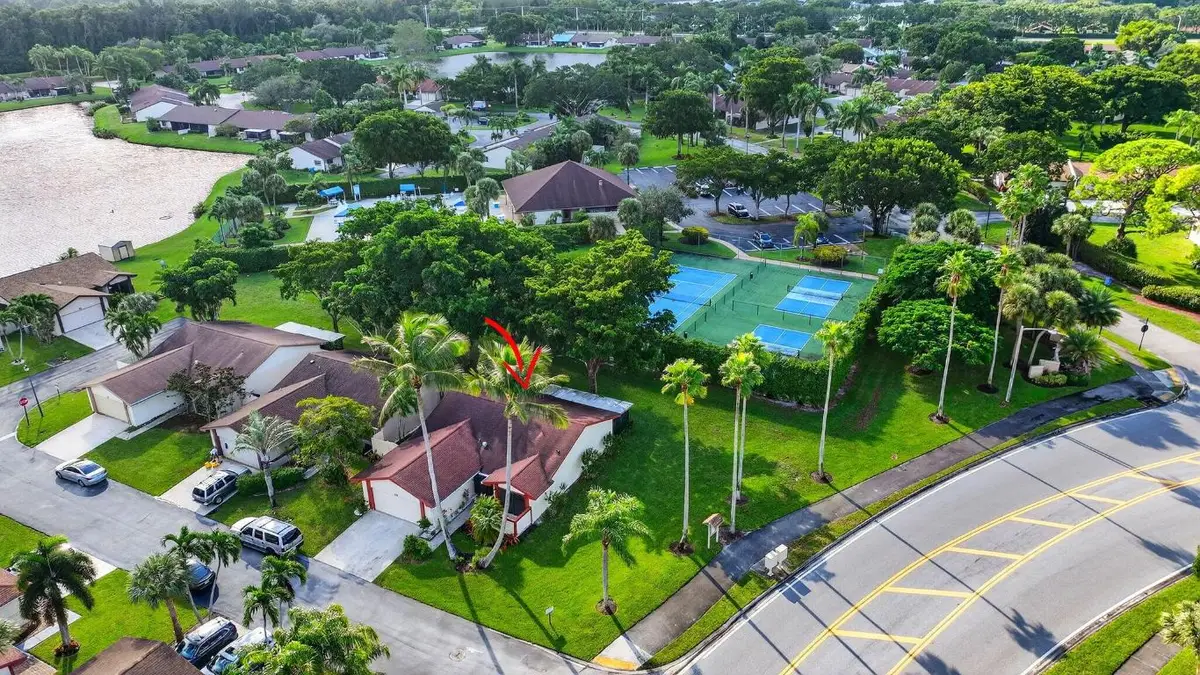 29 Fawlkland Circle, Boynton Beach, FL 33426 - Image #1