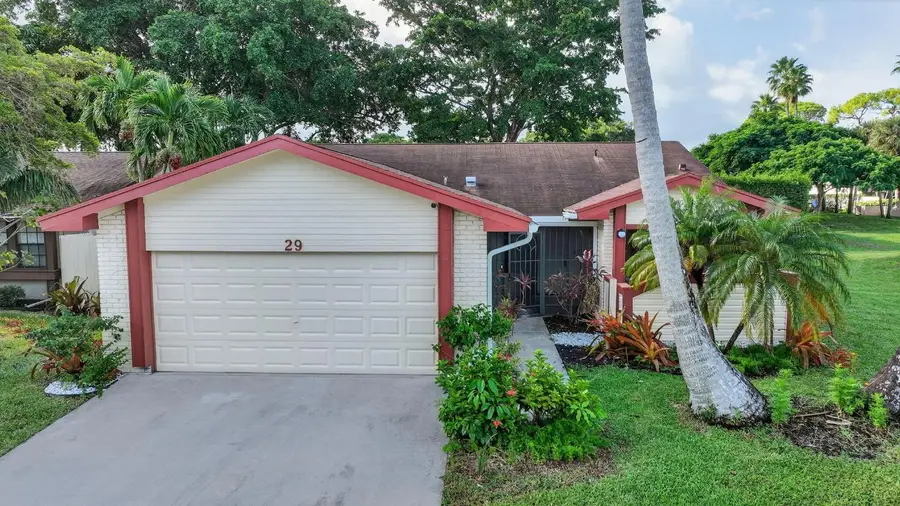 29 Fawlkland Circle, Boynton Beach, FL 33426 - Image #3