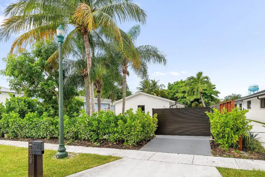 608 SE 2nd Avenue, Delray Beach, FL 33483 - Image #2
