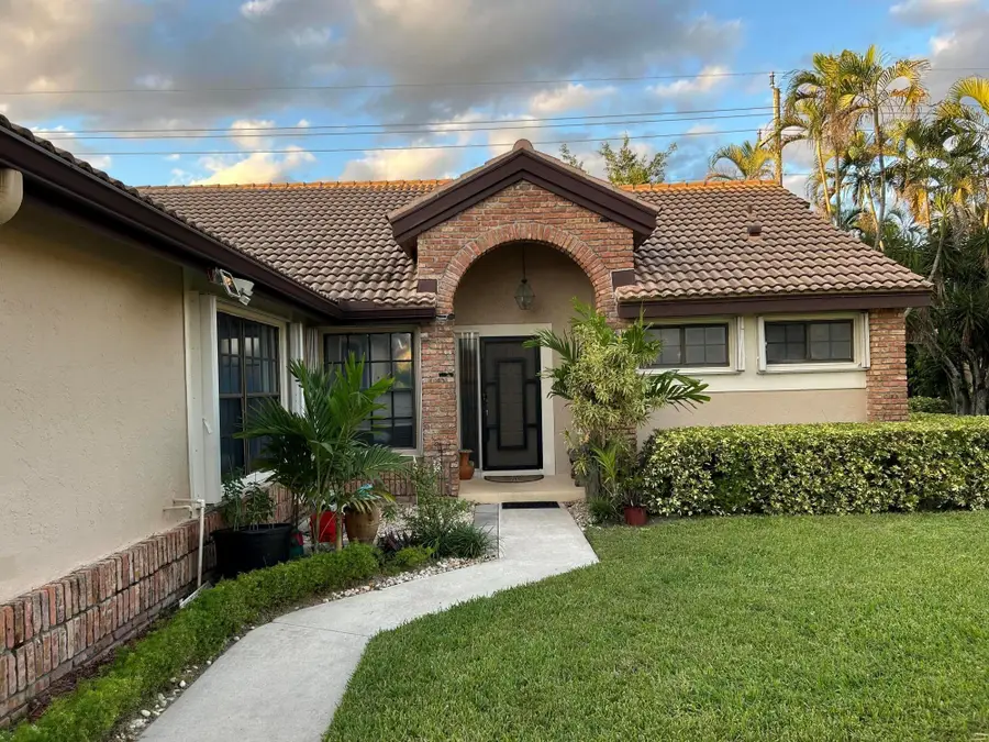 7207 Le Chalet Boulevard, Boynton Beach, FL 33472 - Image #2
