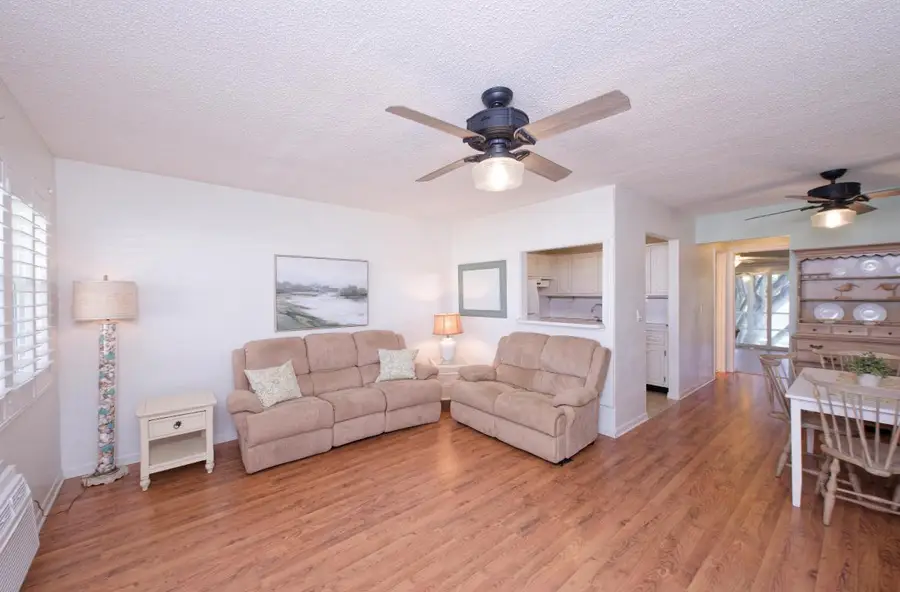 320 Horizons #207, Boynton Beach, FL 33435 - Image #2