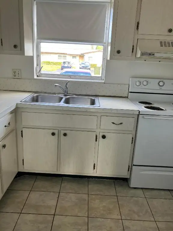 2789 Ashley Drive W #I, West Palm Beach, FL 33415 - Image #3