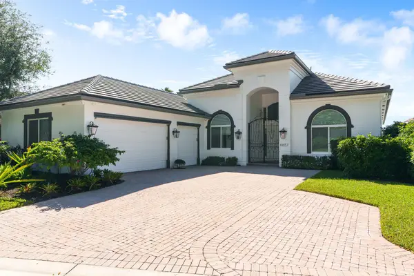 6657 Casa Grande Way, Delray Beach, FL 33446