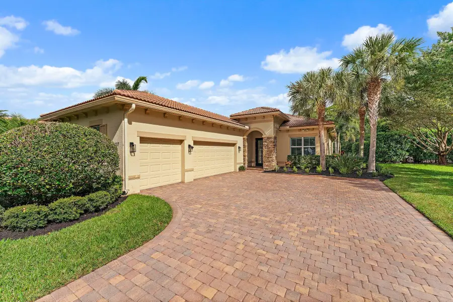8337 SW Marin Drive, Stuart, FL 34997 - Image #2