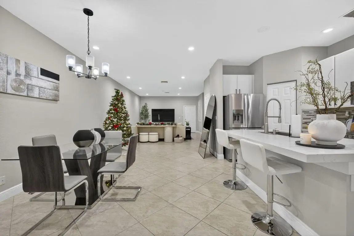 4991 Bonsai Circle #105, Palm Beach Gardens, FL 33418 - Image #1