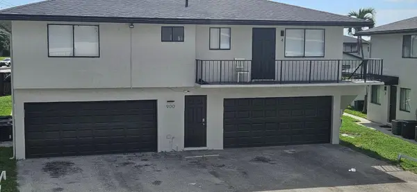 906 E Tiffany Drive #4, Mangonia Park, FL 33407