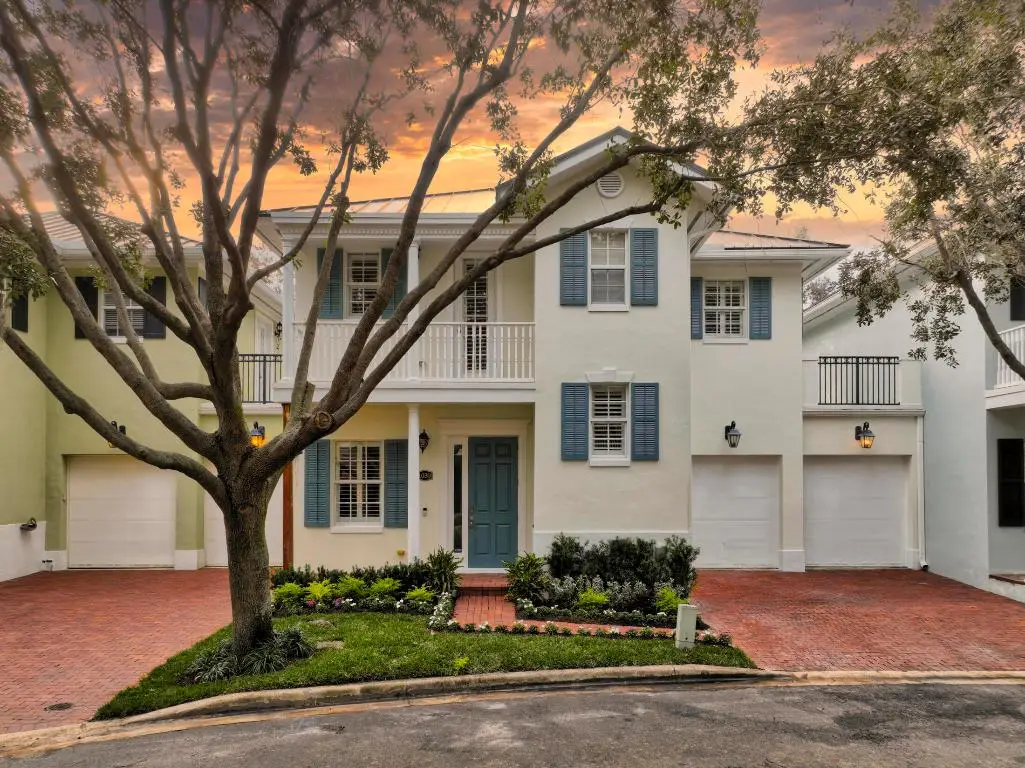 1030 W Heritage Club Circle, Delray Beach, FL 33483 - Image #1
