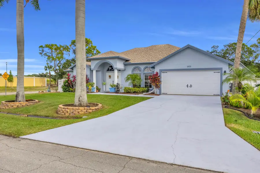 1601 SW Ivy Street, Port Saint Lucie, FL 34987 - Image #3