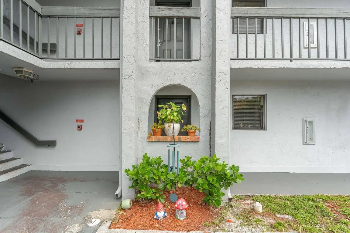2050 N Congress Avenue #109, West Palm Beach, FL 33401 - Image #1