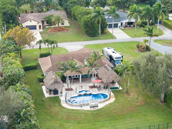 14641 SW 16th Street, Davie, FL 33325