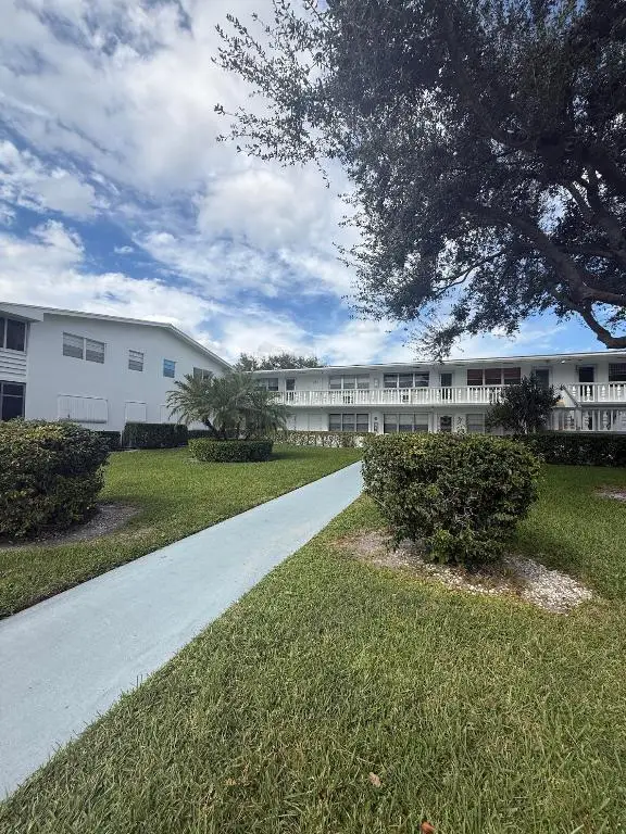 268 Windsor L, West Palm Beach, FL 33417 - Image #3