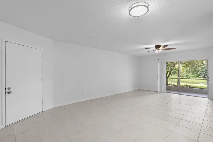 10693 N Military Trail #7, Palm Beach Gardens, FL 33410 - Image #2