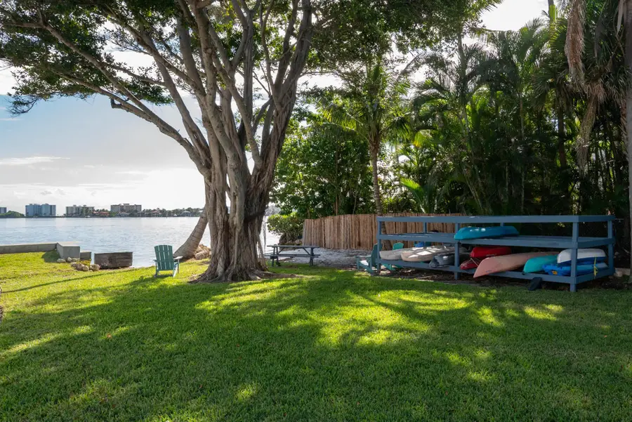 1516 S Lakeside Drive #411, Lake Worth Beach, FL 33460 - Image #3