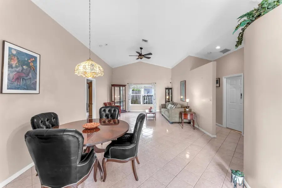 115 Saratoga Boulevard E, Royal Palm Beach, FL 33411 - Image #3