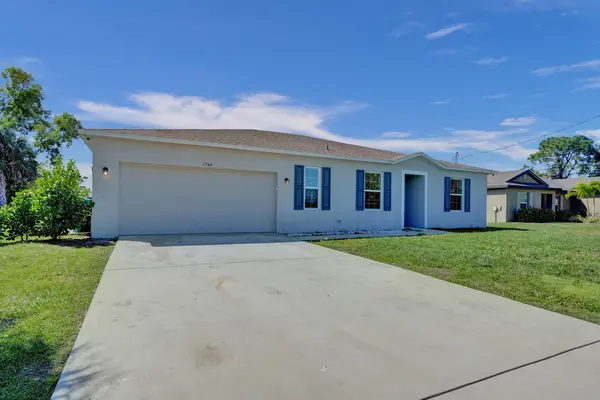 1744 SE North Blackwell Drive, Port St Lucie, FL 34952