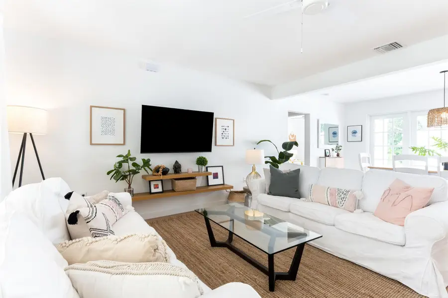 515 N Lakeside Drive, Lake Worth Beach, FL 33460 - Image #2