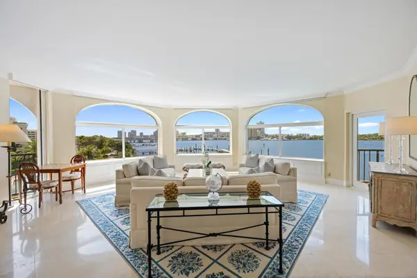 200 Bradley Place #303, Palm Beach, FL 33480