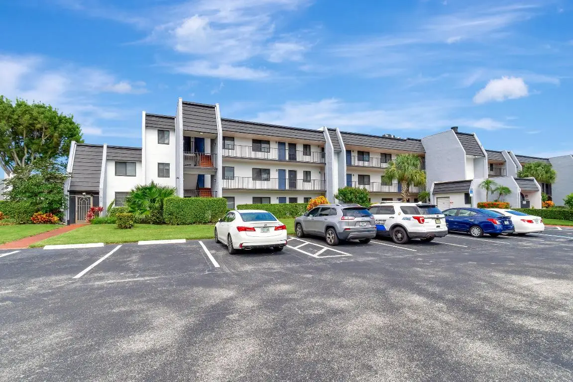 4248 Deste Court #202, Lake Worth, FL 33467 - Image #1