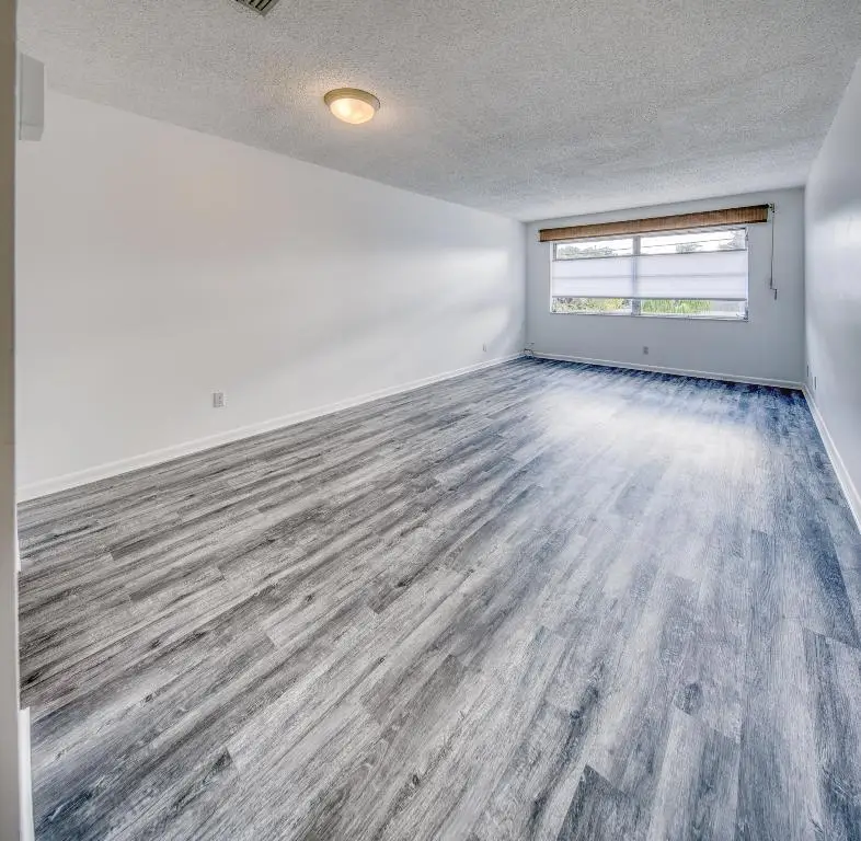 420 W Palm Street #24, Lantana, FL 33462 - Image #2