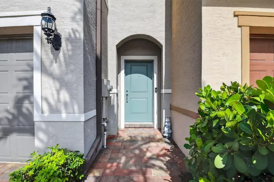 2362 Byron Street, Palm Springs, FL 33406 - Image #2