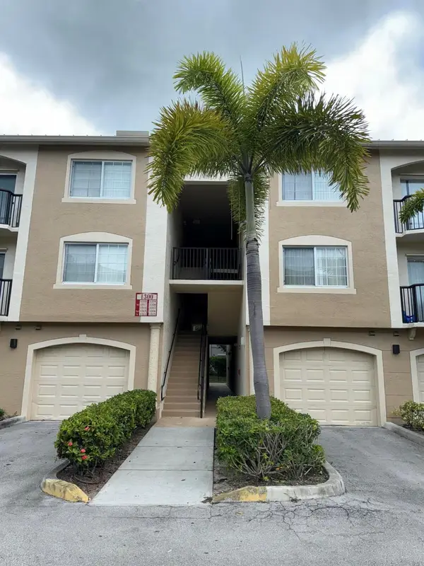 1300 Crestwood Court S #1319, Royal Palm Beach, FL 33411