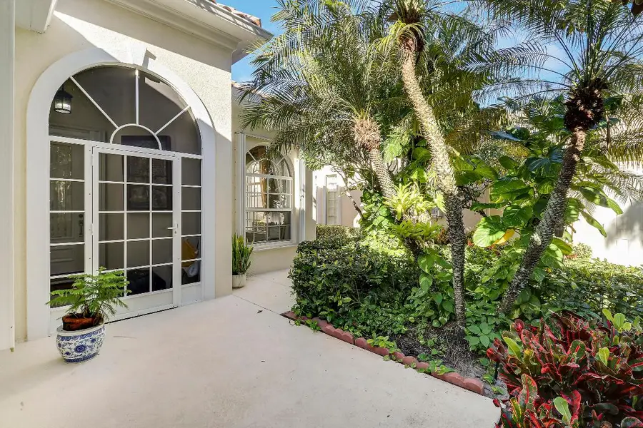 805 Niemen Drive, Palm Beach Gardens, FL 33410 - Image #3