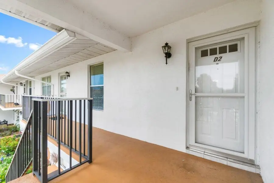 1205 S Lakes End Drive #D2, Fort Pierce, FL 34982 - Image #2