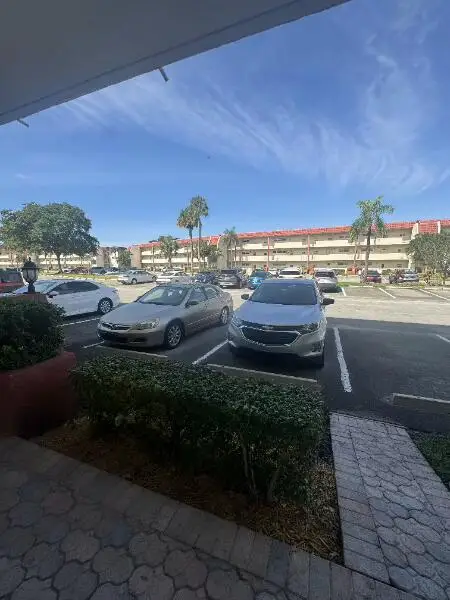 9420 S Hollybrook Lake Drive #105, Pembroke Pines, FL 33025 - Image #1