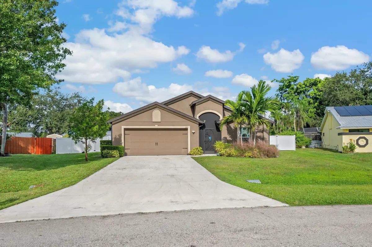 2425 SE Melon Court, Port Saint Lucie, FL 34952 - Image #1
