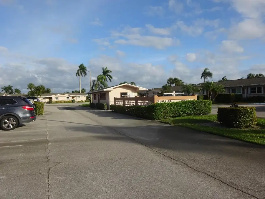 2763 Dudley Drive W #H, West Palm Beach, FL 33415 - Image #2