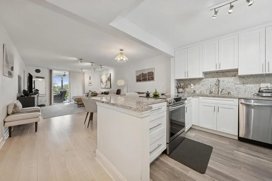 5961 NW 2nd Avenue #304, Boca Raton, FL 33487 - Image #2