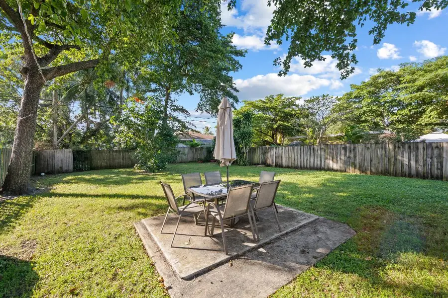 1213 NW 7th Avenue, Fort Lauderdale, FL 33311 - Image #3