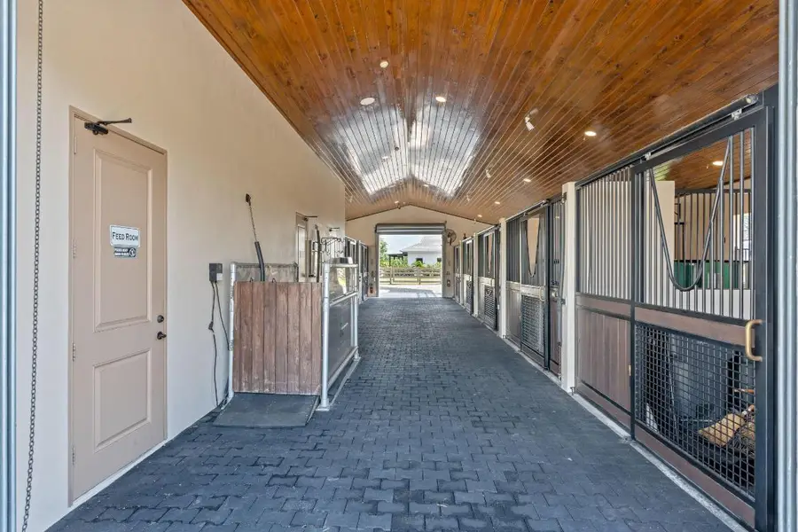 1561 Clydesdale Avenue, Wellington, FL 33414 - Image #3