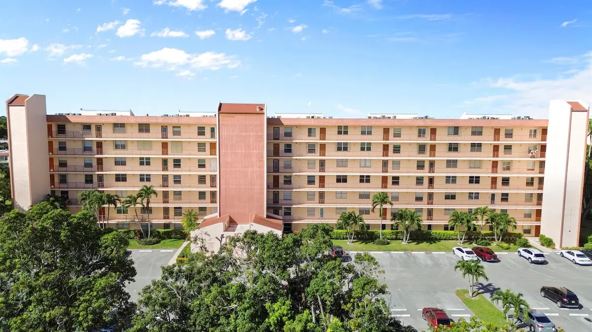 14671 Bonaire Boulevard #404, Delray Beach, FL 33446 - Image #1