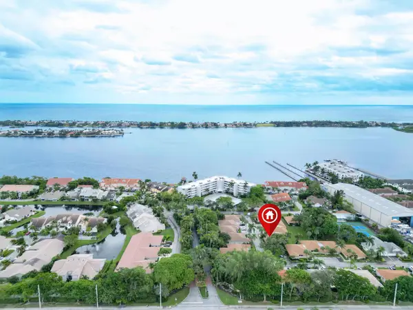 6 S Lakeshore Drive, Hypoluxo, FL 33462