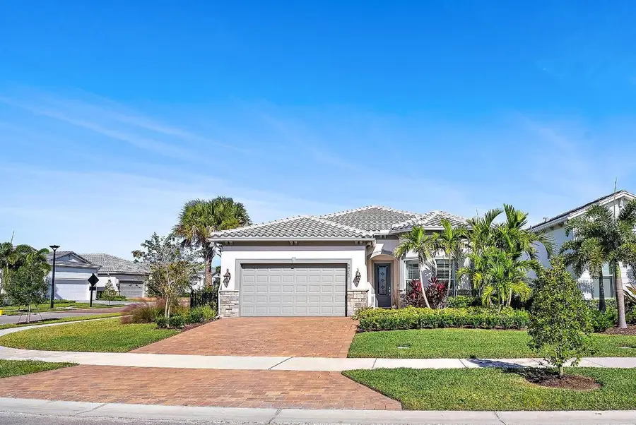 10361 Northbrook Circle, Palm Beach Gardens, FL 33412 - Image #3