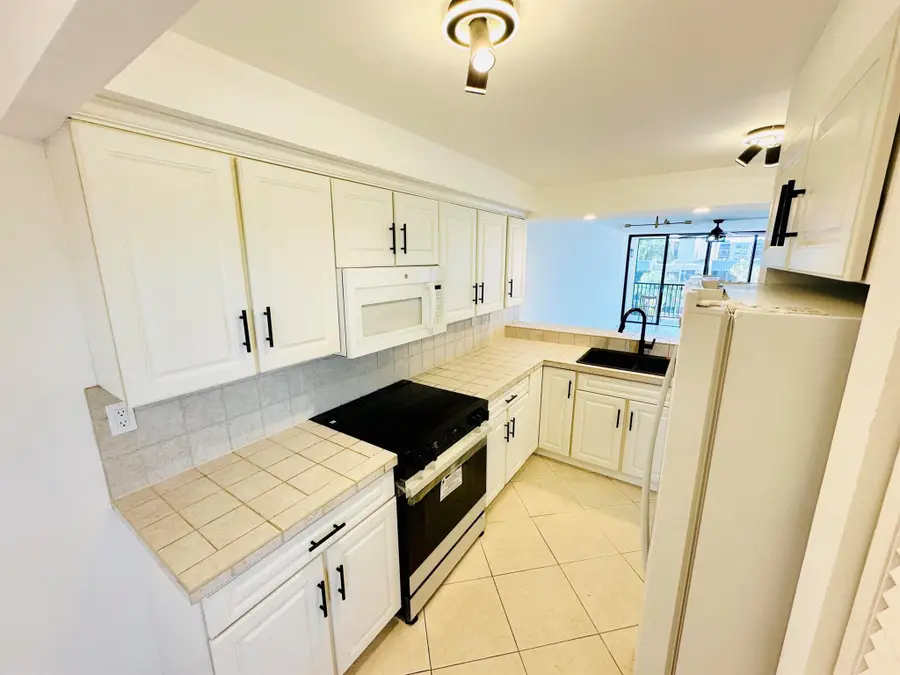 9 Royal Palm Way #4020, Boca Raton, FL 33432 - Image #3