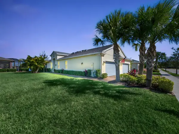 12873 SW Lake Fern Circle, Port St Lucie, FL 34987