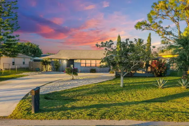 1149 SE Menores Avenue, Port Saint Lucie, FL 34952 - #1